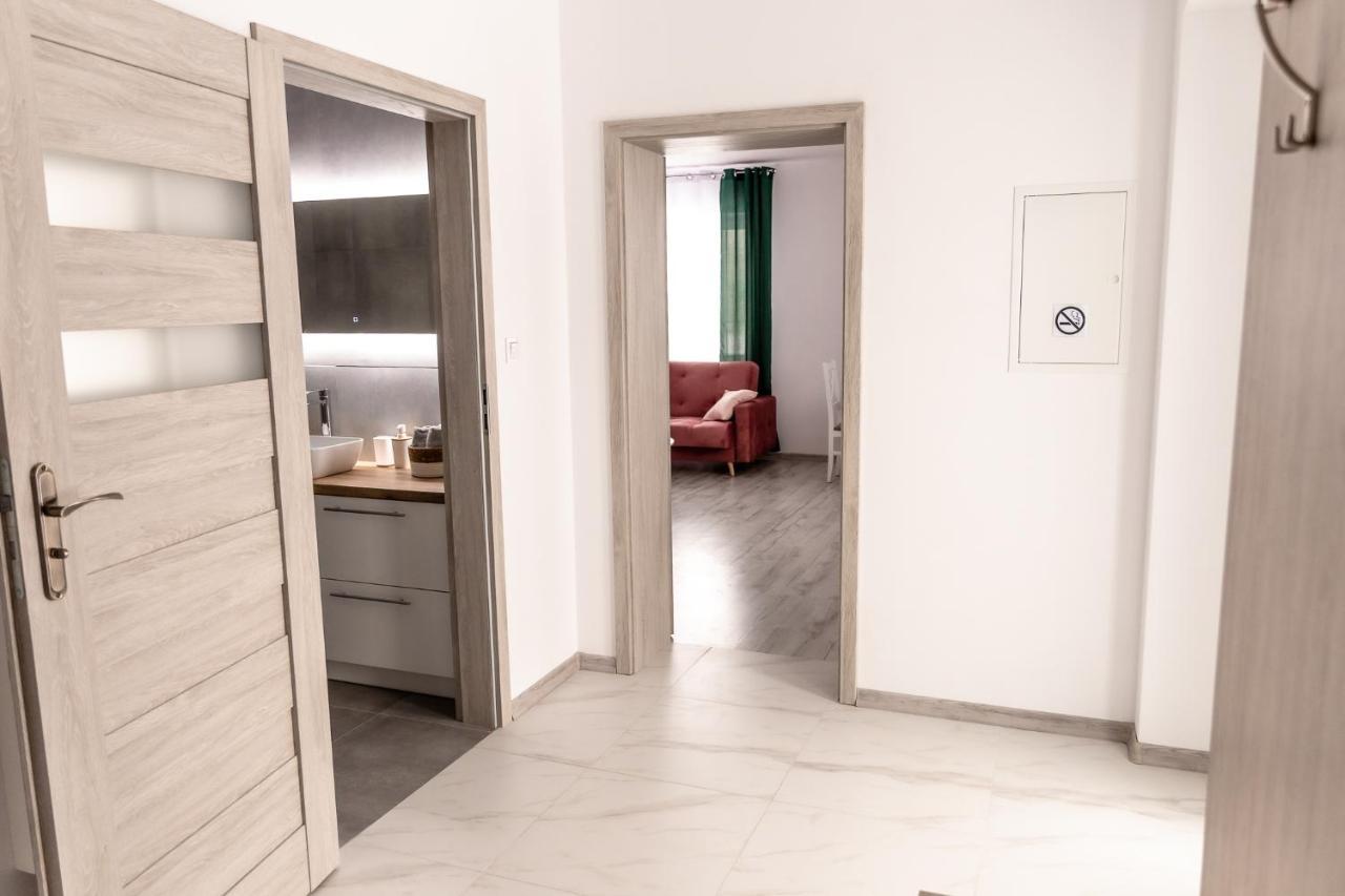 Appartamento Apartament Pod Lasem Oldrzychowice Klodzkie Esterno foto