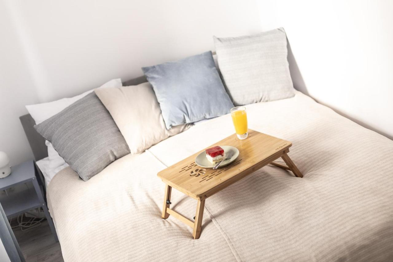Appartamento Apartament Pod Lasem Oldrzychowice Klodzkie Esterno foto