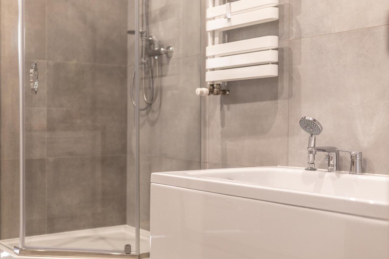 Appartamento Apartament Pod Lasem Oldrzychowice Klodzkie Esterno foto