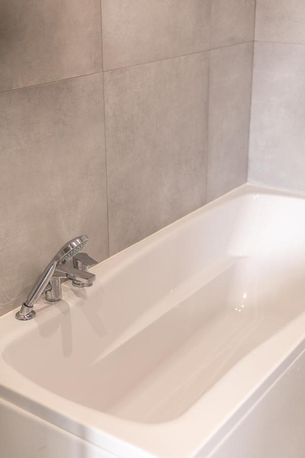 Appartamento Apartament Pod Lasem Oldrzychowice Klodzkie Esterno foto